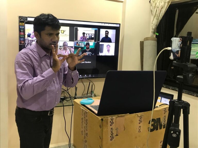 Virtual Sign Language Training Classes