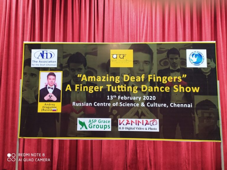 A Finger Tutting Dance Show